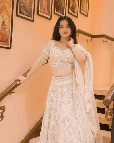 Escort Amberpet